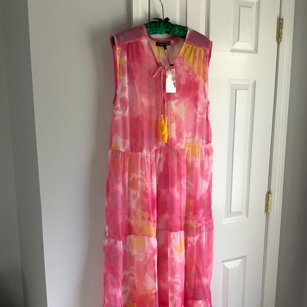 Beach coverup, dress, maxi NWT size M. SUMMER SUNSHINE!